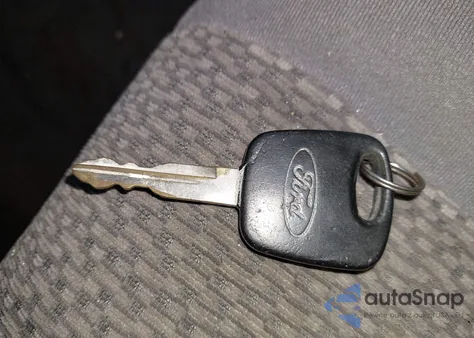 2002 Ford F-150 Lariat/Xlt from USA, damaged, VIN 1FTRW07642KD60136